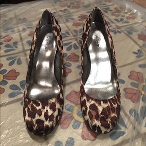 Cheetah print Pumps